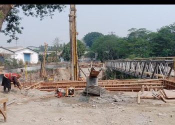 Proyek pekerjaan penggantian Jembatan Kedep pada ruas Jalan Cileungsi–Cibinong (Citeureup) mulai menjadi sorotan publik. Dengan nilai kontrak mencapai Rp45.982.294.553