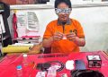petugas mengamankan seorang laki-laki berinisial LN (42) beserta sejumlah barang bukti yang diduga berkaitan dengan tindak pidana narkotika.