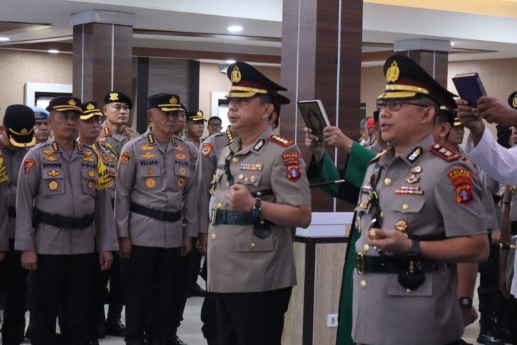 jabatan Kapolresta Palangka Raya diserahterimakan dari Kombes Pol Dedy Supriadi, S.I.K., M.H. kepada pejabat baru Kombes Pol Andiyatna, S.I.K., M.H. Prosesi berlangsung dengan dihadiri pejabat utama Polda Kalteng serta jajaran terkait.