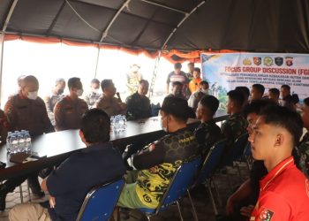 Kasatbinmas AKP Dig Supriyo mendampingi kegiatan Focus Group Discussion (FGD) yang dilaksanakan Serdik Sespimmen Polri Dikreg ke-67 di Kantor BPBD Kota Palangka Raya.