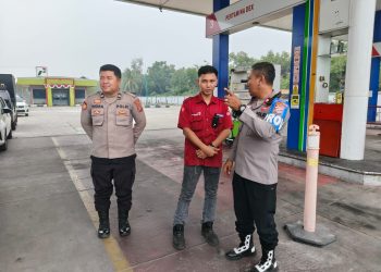 Kegiatan tersebut dilakukan sebagai langkah preventif untuk memastikan pelayanan pengisian BBM berjalan tertib dan lancar. Petugas turut memantau aktivitas masyarakat serta situasi di sekitar area SPBU.