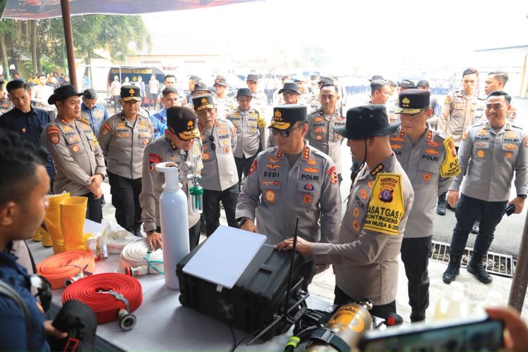 Wakapolri Komjen Pol. Prof. Dr. Dedi Prasetyo meninjau langsung Posko Induk Penanganan Karhutla Polda Kalimantan Tengah, Palangka Raya, Jumat (11/9/2026).