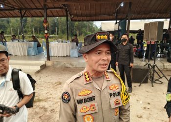 Kapolda Kalteng Irjen Pol Iwan Kurniawan, melalui Kabidhumas Kombes Pol Budi Rachmat menyampaikan, berdasarkan data dari Ditreskrimsus hingga 12 September 2026, Polda Kalteng telah menetapkan 27 orang sebagai tersangka dari total 113 kasus Karhutla yang ditangani.