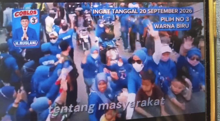 sebanyak 2.992 orang yang tergabung dalam GEMPHAR (Gerakan Masyarakat Pemenangan H. Ruslani, SH) menyatakan siap bergerak untuk mengantarkan calon pilihannya menuju Kursi Nomor 1 Desa Sukadanau.