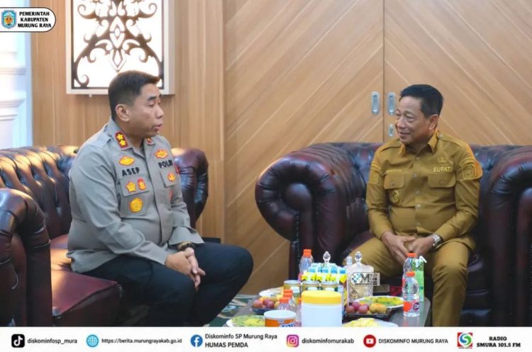 Bupati Murung Raya (Mura), Heriyus, didampingi Pj. Sekda Mura, Sarwo Mintarjo, Asisten I dan Asisten II Setda Mura, menerima kunjungan kedinasan Plh. Kapolres Mura, AKBP Asep Bangbang Saputra, beserta jajaran Pejabat Utama Polres Mura.