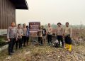 Polsek Pahandut bersama Serdik KKP Sespimmen Polri Dikreg ke-67 Poklat IV melaksanakan pembuatan tiga titik sumur bor sebagai langkah mendukung penanggulangan kebakaran hutan dan lahan (karhutla) di wilayah hukum Polsek Pahandut.