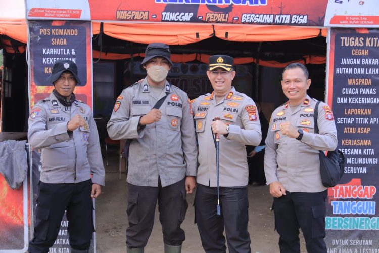 Kapolres Seruyan AKBP Beddy Suwendi, S.H., S.I.K. didampingi Kapolsek Seruyan Hilir mengunjungi Posko Siaga Karhutla dan Kekeringan Kabupaten Seruyan, Selasa (15/9/2026) sekitar pukul 16.50 WIB