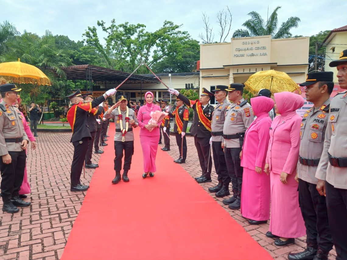 momentum perpisahan dengan Kapolres lama AKBP Benny Bathara, S.I.K., M.I.K., sekaligus penyambutan Kapolres baru AKBP Muhammad Taufiq, S.I.K., M.H.