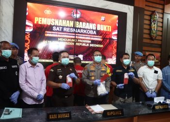 Polres Kotawaringin Timur melaksanakan kegiatan pemusnahan barang bukti narkoba hasil pengungkapan tiga laporan polisi dengan tiga orang tersangka , Kamis (17/9/2026) Sore