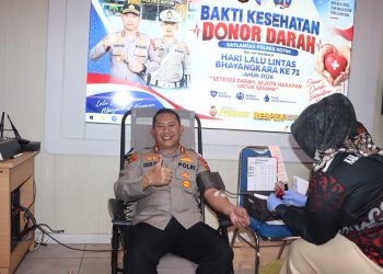 Satlantas Polres Kotawaringin Timur menggelar kegiatan Bakti Kesehatan Donor Darah yang berlangsung di Aula TMC Satlantas Polres Kotim, Jumat (18/9/2026) pagi.