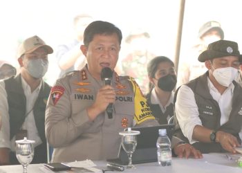 Kapolda Kalimantan Tengah (Kalteng) Irjen Pol Iwan Kurniawan, menghadiri rapat evaluasi penanggulangan kebakaran hutan dan lahan (Karhutla) yang dipimpin langsung Menteri Kehutanan RI Raja Juli Antoni dan Kepala Badan Nasional Penanggulangan Bencana (BNPB) Letjen TNI Dr. Suharyanto