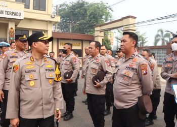 Polres Kotim AKBP I Kadek Dwi Yoga Sidhimantra W, S.H., S.I.K., M.M. Melaksanakan kegiatan Penegakan Ketertiban dan Disiplin terhadap personel.