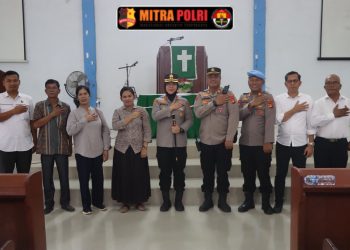 Kapolres Ogan Ilir, AKBP Rizka Aprianti, S.H., S.I.K., M.H., melaksanakan kunjungan silaturahmi ke Gereja HKBP Efrata yang berlokasi di Desa Lorok, Kecamatan Indralaya Utara, Kabupaten Ogan Ilir, pada Senin (28/9/2026) siang.