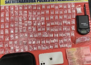 polisi mengamankan seorang pria berinisial AR alias R (30), warga Tumbang Rungan, yang diduga terlibat dalam peredaran narkotika.
