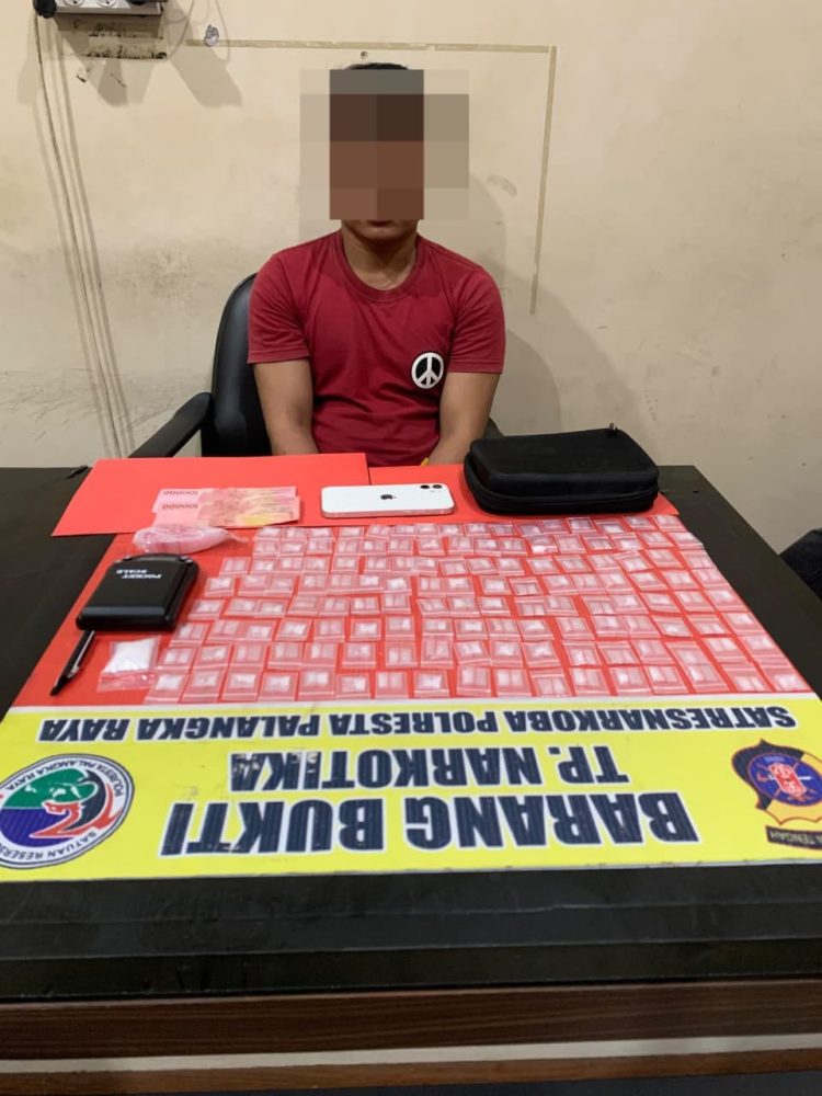 petugas mengamankan seorang terduga pelaku yang berinisial AR (30) beserta sejumlah barang bukti.