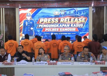 Kegiatan tersebut berlangsung di Aula Pusuk Buhit Mako Polres Samosir, Sabtu (19/9/2026) sekitar pukul 10.00 WIB, dipimpin langsung Kapolres Samosir AKBP Rina Sry Nirwana Tarigan, S.I.K., M.H.