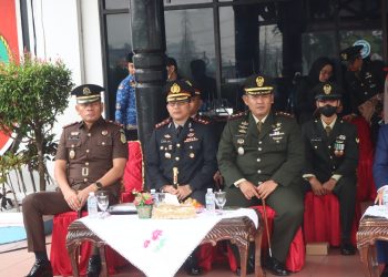 Kapolres Kotim AKBP I Kadek Dwi Yoga Sidhimantra W., S.H., S.I.K., M.M. hadir dalam upacara peringatan Hari Kesaktian Pancasila yang digelar di halaman Pemda Kotim, pada Kamis pagi (01/10/2026).