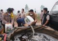 Hingga 1 Oktober 2026, sebanyak 1.607 jerigen cairan X-Fire telah diproduksi untuk mendukung penanganan karhutla di wilayah Kalimantan Tengah.