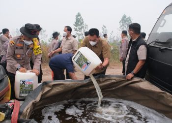 Hingga 1 Oktober 2026, sebanyak 1.607 jerigen cairan X-Fire telah diproduksi untuk mendukung penanganan karhutla di wilayah Kalimantan Tengah.