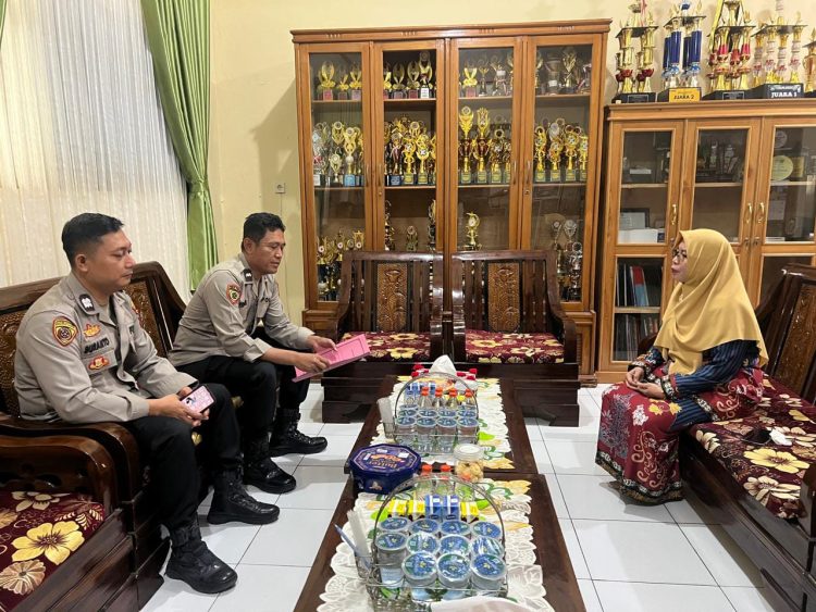 Polresta Palangka Raya melalui Bag SDM melaksanakan sosialisasi Sistem Penerimaan Murid Baru (SPMB) SMA Kemala Taruna Bhayangkara Tahun Ajaran 2027/2028 kepada sejumlah sekolah di Kota Palangka Raya.