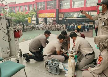 Kegiatan simulasi Code Blue sebagai upaya meningkatkan kesiapsiagaan, koordinasi, serta kecepatan respons tenaga kesehatan dalam menghadapi kondisi kegawatdaruratan di lingkungan rumah