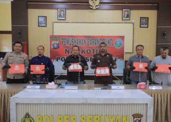 Barang bukti yang dimusnahkan terdiri dari 36 paket plastik klip narkotika Golongan I bukan tanaman jenis sabu dengan berat kotor atau bruto 599,26 gram