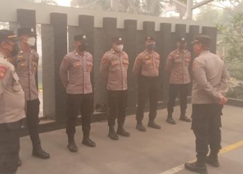 Polresta Palangka Raya melaksanakan pengamanan kunjungan Menteri Kehutanan Republik Indonesia di Swiss-Belhotel Danum, Jalan Tjilik Riwut Km 5