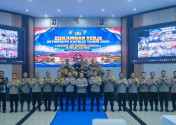 Astamaops Kapolri Komjen Pol Dr. Roycke Harry Langie, S.I.K., M.H., memimpin Analisa dan Evaluasi (Anev) Penanggulangan Bencana Kebakaran Hutan dan Lahan (Karhutla) yang telah dilakukan jajaran Polda Kalimantan Tengah (Kalteng),