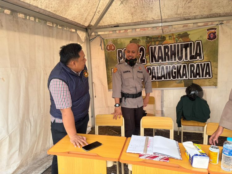 Patroli diawali dengan apel kesiapan personel, kemudian dilanjutkan menggunakan rute Jalan Tjilik Riwut Km 11 hingga Km 23, Jalan Mahir Mahar lingkar luar, dan Jalan RTA Milono sebelum kembali ke mako.
