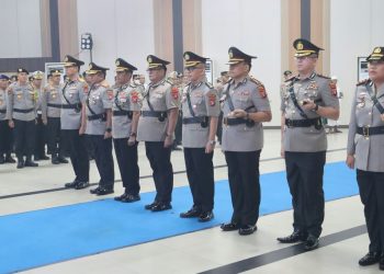 Kepolisian Daerah Kalimantan Tengah (Polda Kalteng) menggelar upacara serah terima jabatan (sertijab) Wakapolda dari Irjen Pol Drs. Yosi Muhamartha kepada Brigjen Pol Hendra Wirawan di Gedung Graha Bhayangkara, Mapolda setempat, Senin (19/10/2026) pagi.