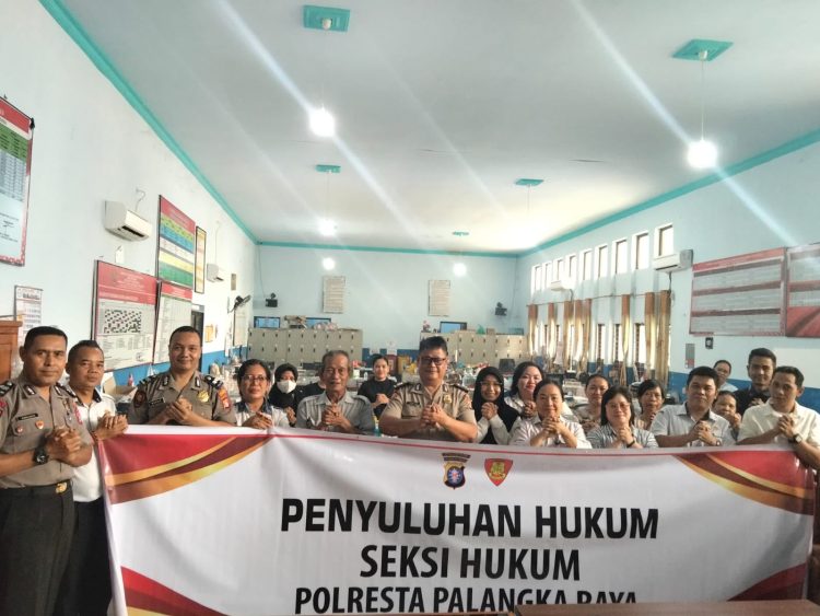 Kegiatan yang diikuti 20 peserta tersebut bertujuan meningkatkan pemahaman mengenai ketentuan hukum pidana nasional sekaligus menumbuhkan kesadaran hukum di lingkungan sekolah.