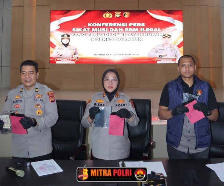 Kapolres Ogan Ilir AKBP Rizka Aprianti,.S.H,.S.I.K,.M.H,. memimpin langsung rilis didampingi Kasat Reskrim AKP Rio Pranata Tarigan dan Kasi Humas Iptu Mansyur.Amd.Kep.S.H.