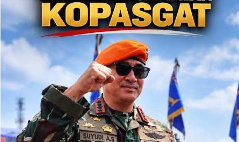 Kepala Kepolisian Negara Republik Indonesia (Kapolri) Suyudi Ario Seto mendapat kehormatan dengan pengangkatan sebagai warga kehormatan Korps Pasukan Gerak Cepat (Korpasgat) TNI Angkatan Udara.