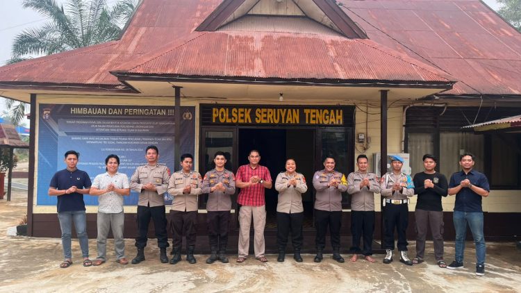 Kapolres Seruyan AKBP Gusti Agung Ayu Udayani Addi, S.H., S.I.K., melaksanakan kunjungan kerja ke Polsek Seruyan Tengah, Kabupaten Seruyan, Senin (26/10/2026)