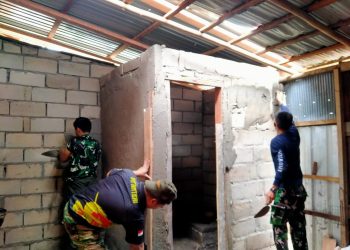 Satgas TNI Manunggal Membangun Desa (TMMD) ke - 130 Kodim 1016/Plk terus melanjutkan pembangunan fasilitas mandi, cuci, kakus (MCK)