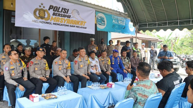 Kapolda Kalimantan Tengah (Kalteng) Irjen Pol Iwan Kurniawan, S.I.K., M.Si., melaksanakan kegiatan Polisi Peduli Pengangguran di Kel. Sidorejo, Kec. Arut Selatan, Kab. Kotawaringin Barat, Kamis (29/10/2026).