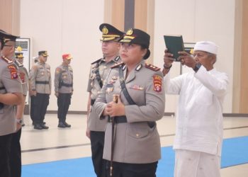 jabatan Kapolres Seruyan resmi diserahterimakan dari AKBP Beddy Suwendi, S.H., S.I.K., kepada AKBP Gusti Agung Ayu Udayani Addi, S.H., S.I.K.