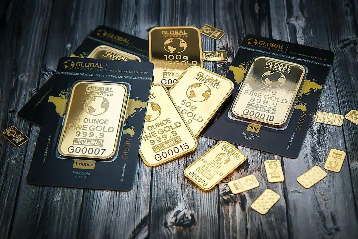 Harga Emas Hari Ini Anjlok! UBS dan Galeri24 Kompak Turun, Ini Daftarnya!