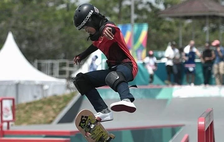 Meliuk Lincah: Kisah Bunga Citra, Skater Muda Inspiratif