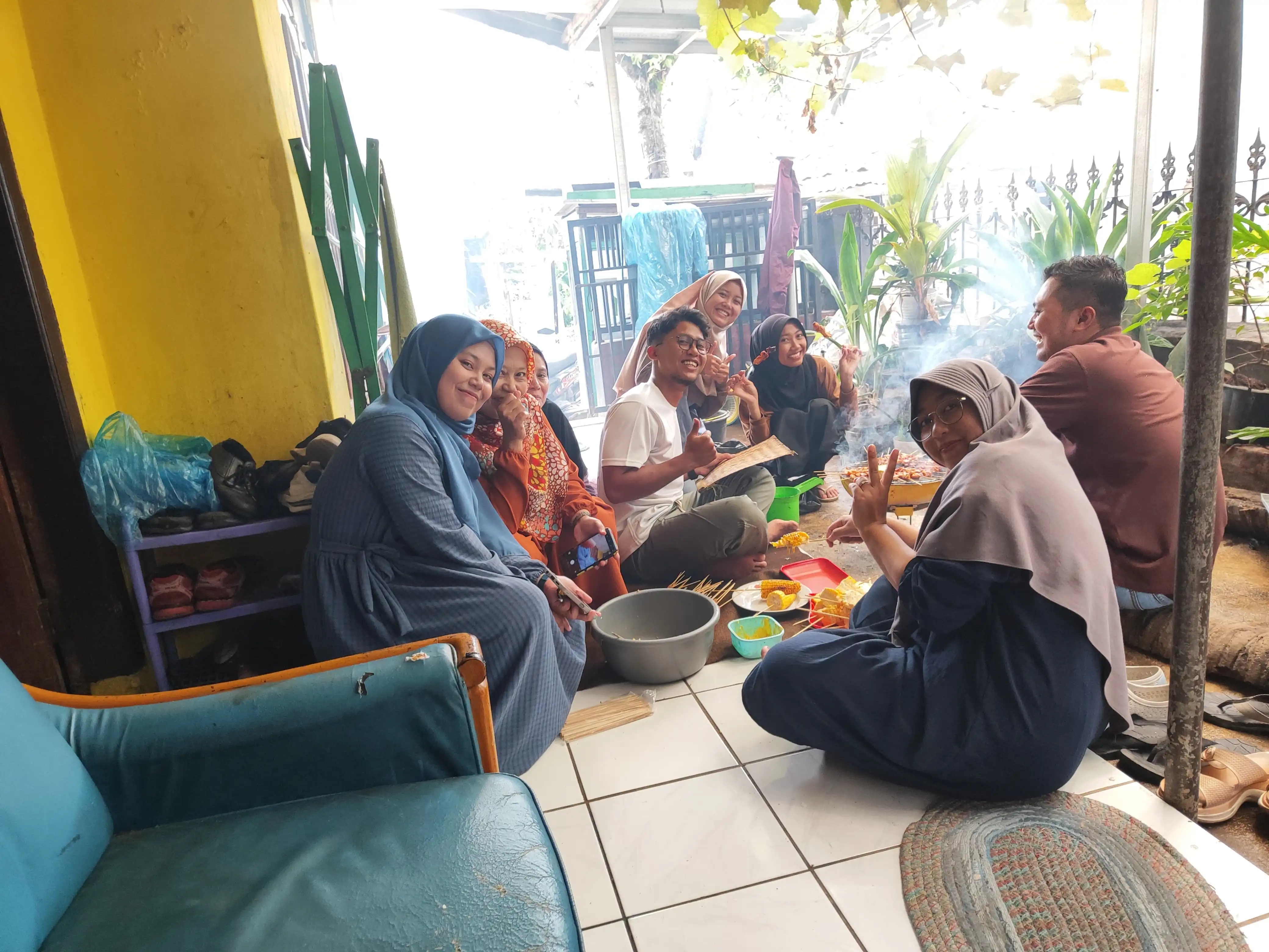 Cara Membangun Komunikasi Sehat dalam Keluarga: Kunci Keharmonisan dan Dukungan Emosional