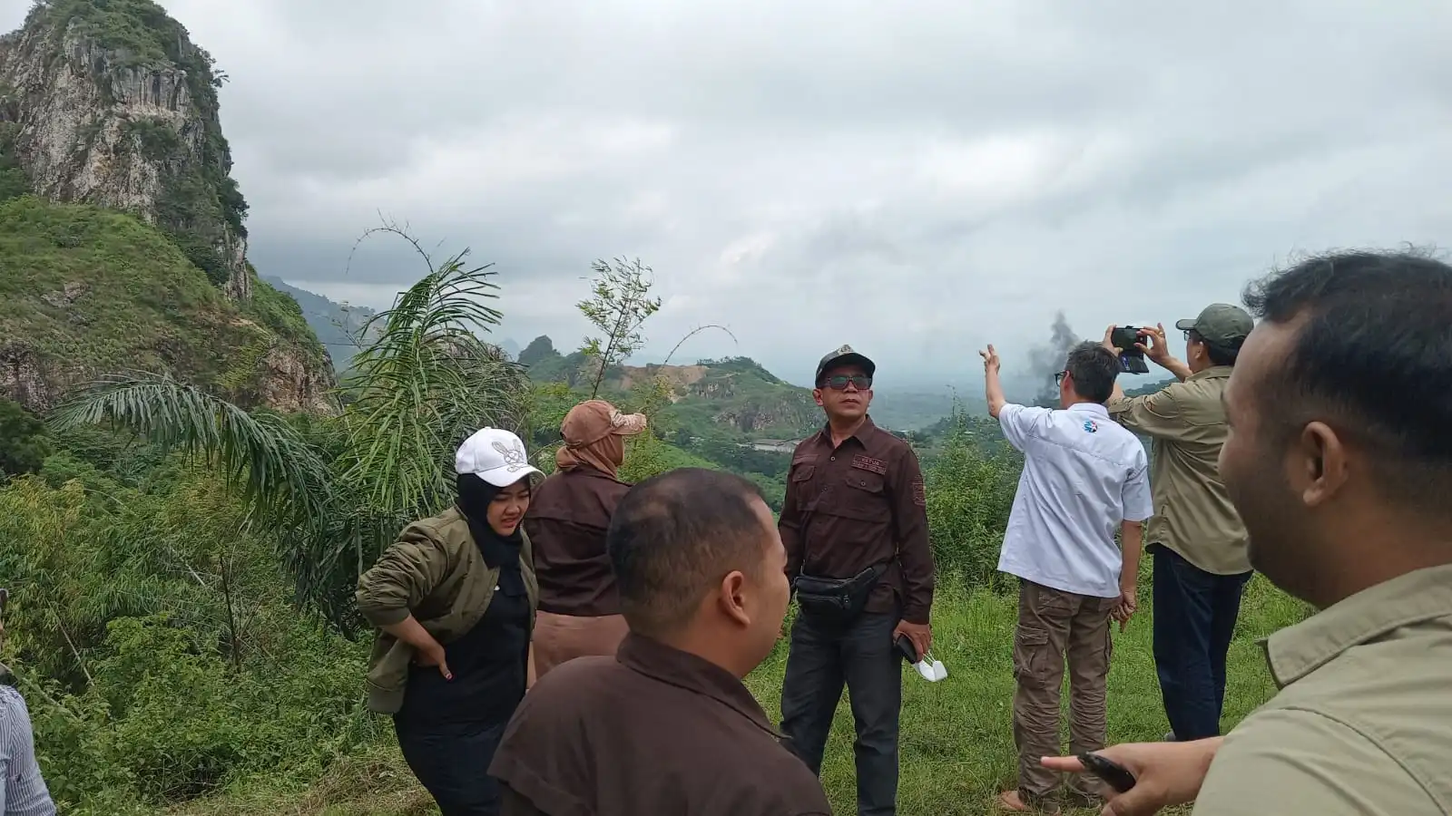 Komisi II DPRD KBB Tinjau Potensi Wisata Stone Garden, Dorong Pengembangan Geopark Nasional
