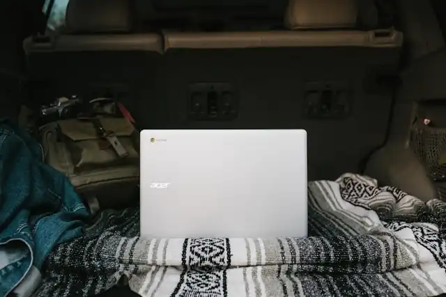Wajib Tahu! Perbedaan Laptop Biasa & Chromebook