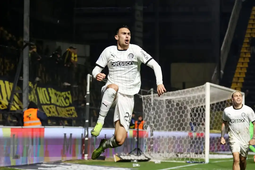 PERSIB Rekrut Striker Prancis Andrew Jung, Lengkapi Kuota Pemain Asing Musim 2025/2026