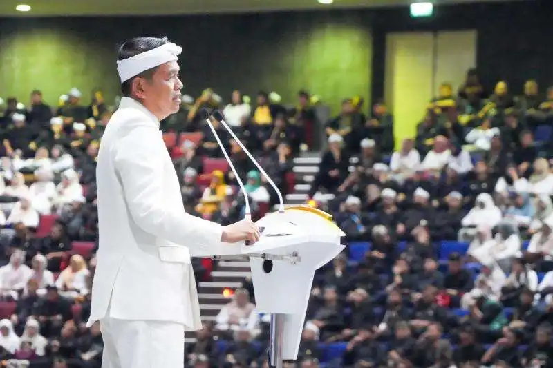Gubernur Jawa Barat Dedi Mulyadi Larang Hukuman Fisik di Sekolah: “Didik, Bukan Sakiti!”
