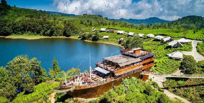 Legenda Cinta Situ Patengan: Kisah Ki Santang dan Dewi Rengganis