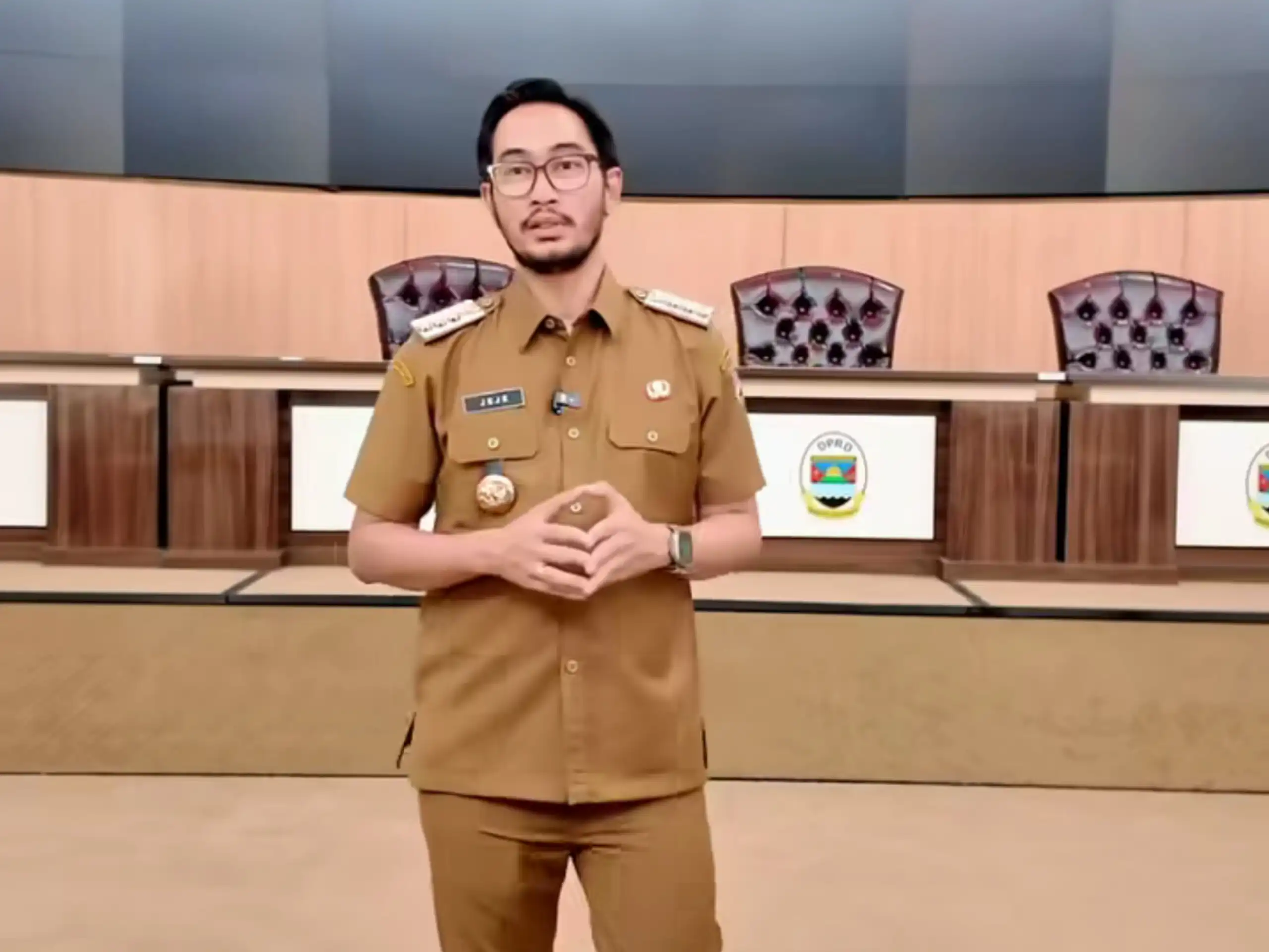 Kenaikan Tunjangan DPRD KBB Resmi Dihentikan, Jeje Ritchie Pilih Dengarkan Aspirasi Masyarakat