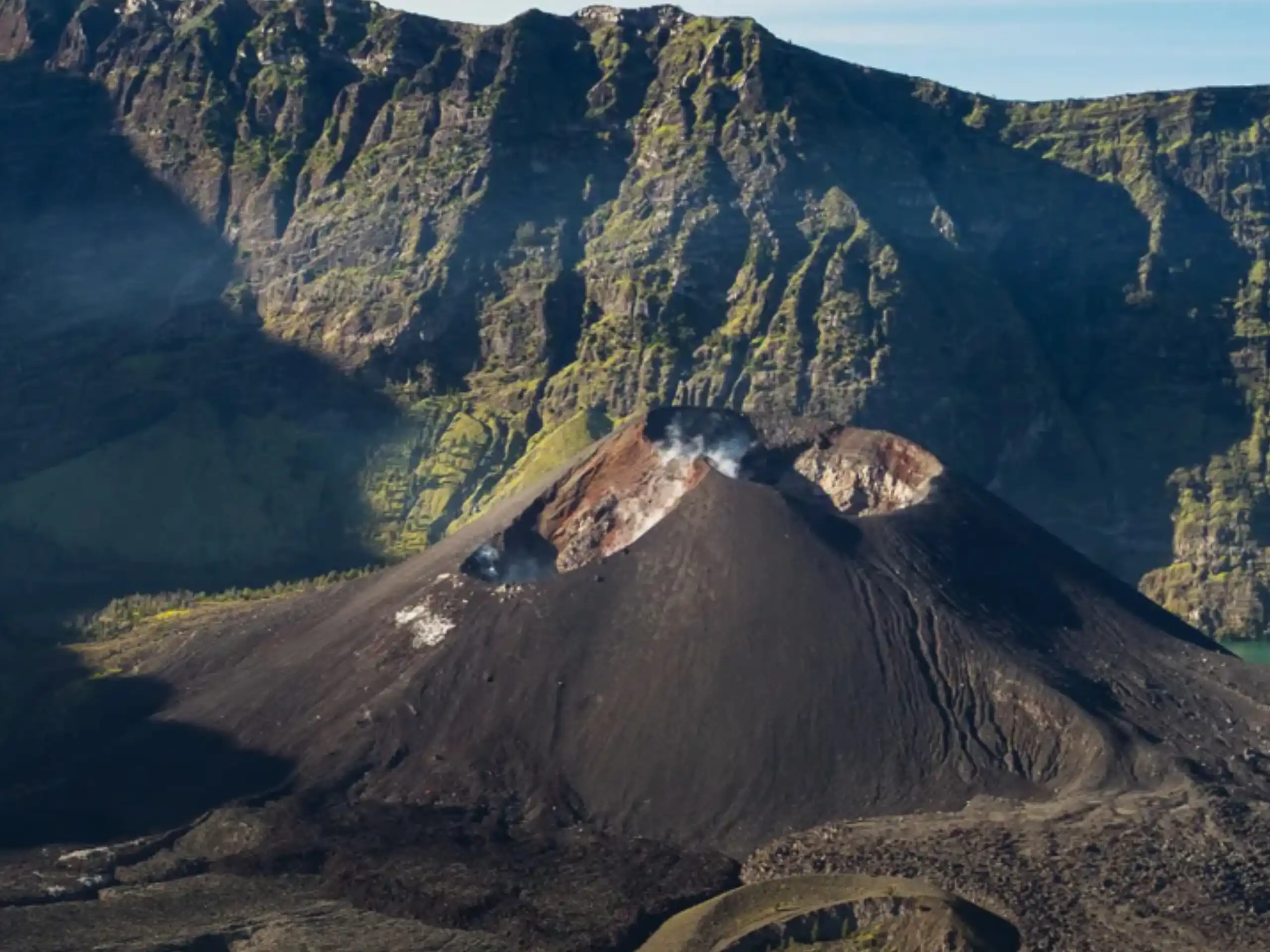 Rinjani Memanggil: Siap Petualangan Tak Terlupakan?