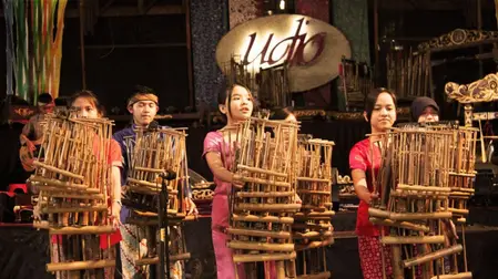 Hari Angklung Internasional: Merayakan Warisan Budaya Indonesia di Panggung Dunia