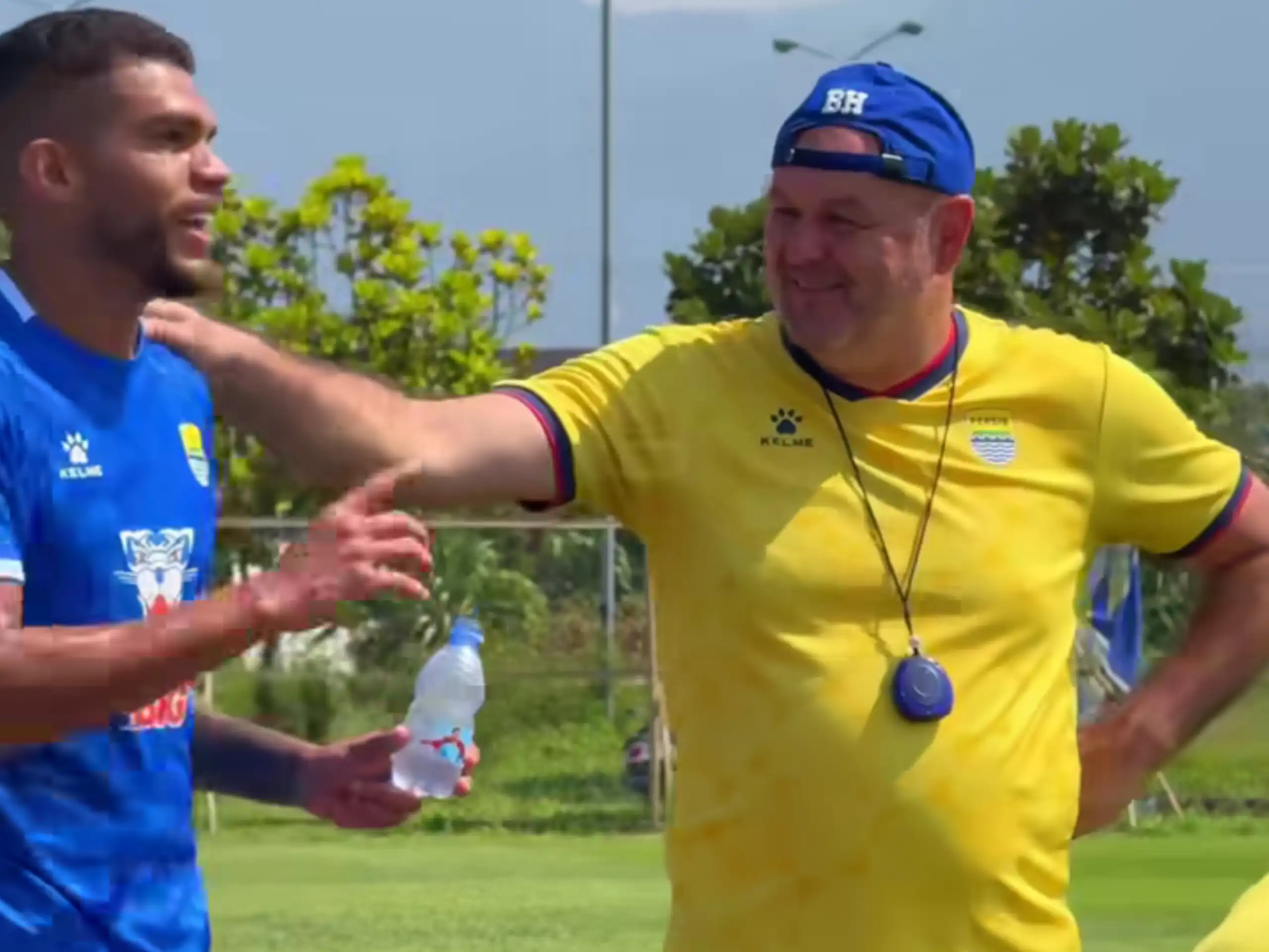 Jelang Duel di Sleman, Bojan Hodak Ingatkan PERSIB: Jangan Anggap Remeh PSBS!