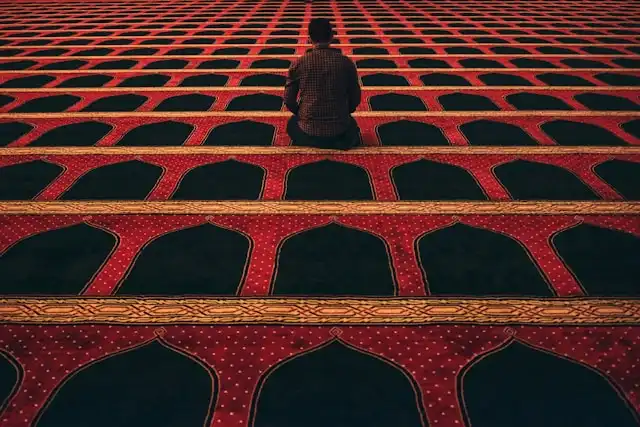 Keutamaan Sholat Taubat dan Manfaatnya untuk Membersihkan Diri